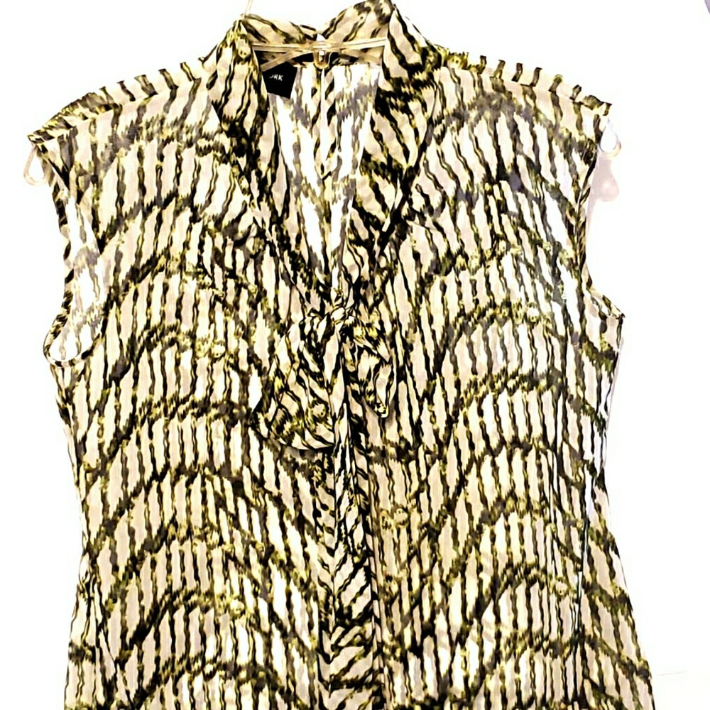 Jones New York Tie Neck Sleeveless Blouse